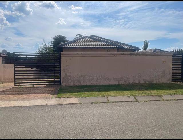 3 BEDROOM HOUSE FOR SALE IN MINDALORE